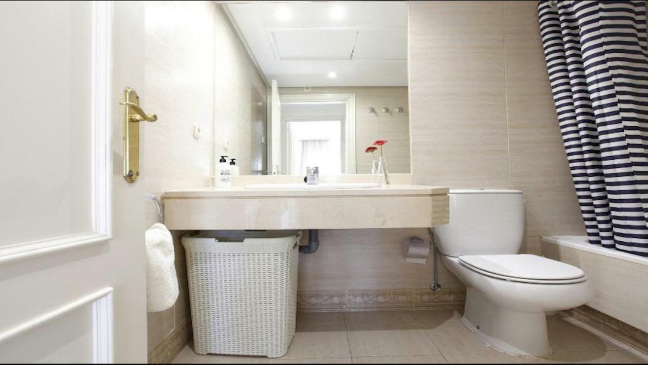 Center Puerto Banus -3 Bedrooms Марбелья Екстер'єр фото