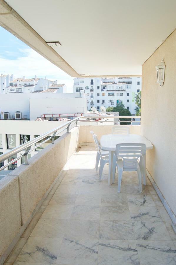 Center Puerto Banus -3 Bedrooms Марбелья Екстер'єр фото